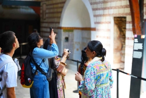 Istanbul: Topkapi, Harem Small Group Guided Tour & Historian