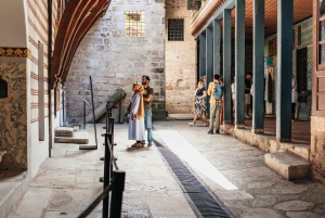 Istanbul: Topkapi Palace and Harem Guided Tour with Ticket