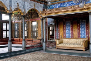 Istanbul: Topkapi Palace & Harem Express Highlight Tour