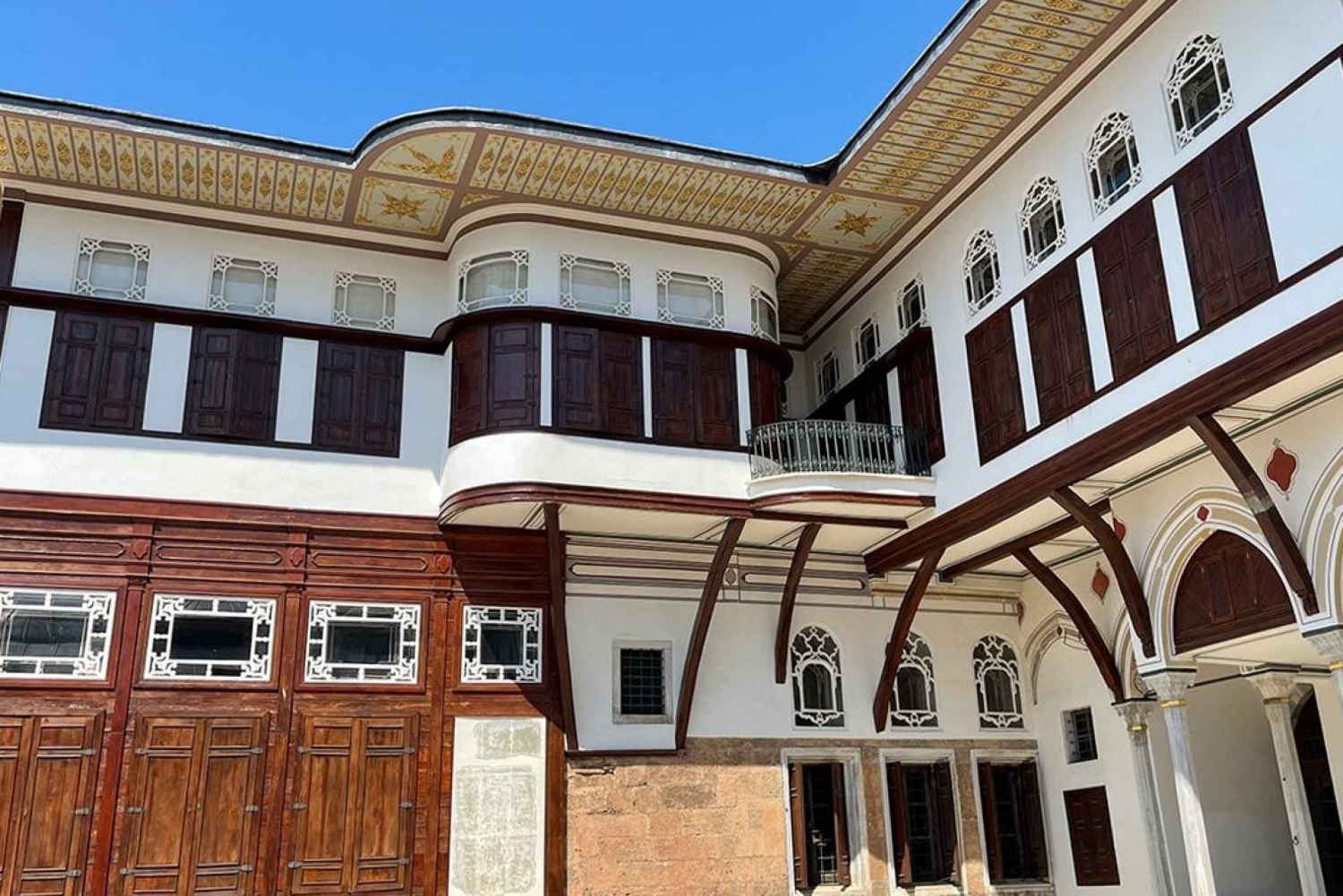 Topkapi Palace and Harem Skip-the-Line-Tickets & Audio Guide