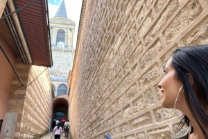 Topkapi Palace and Harem Skip-the-Line-Tickets & Audio Guide