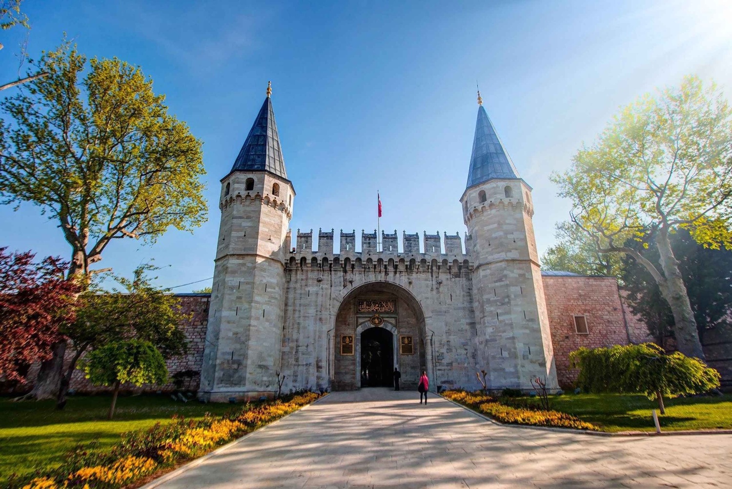 Istanbul: Topkapi Palace Skip-the-Line Ticket & Guided Tour