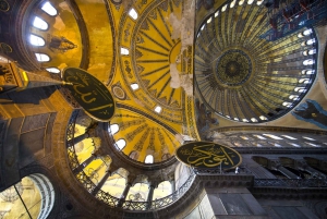 Istanbul: Tour of Hagia Sophia and Blue Mosque By Night