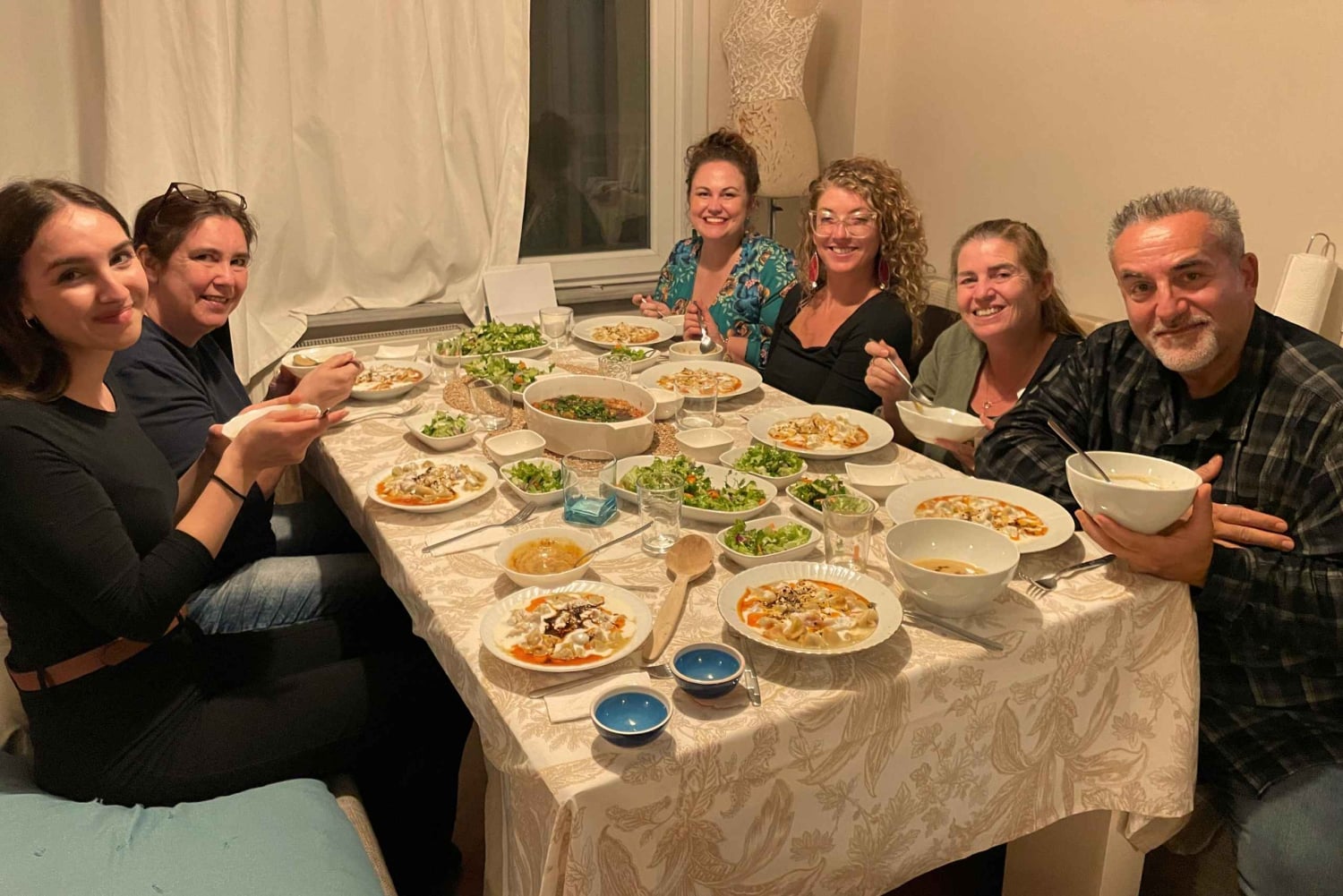 Istanbul: Traditional Cooking Class with a Local Mom