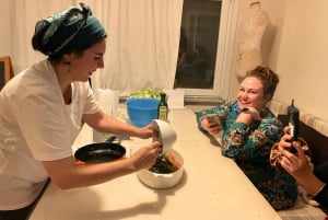 Istanbul: Traditional Cooking Class with a Local Mom