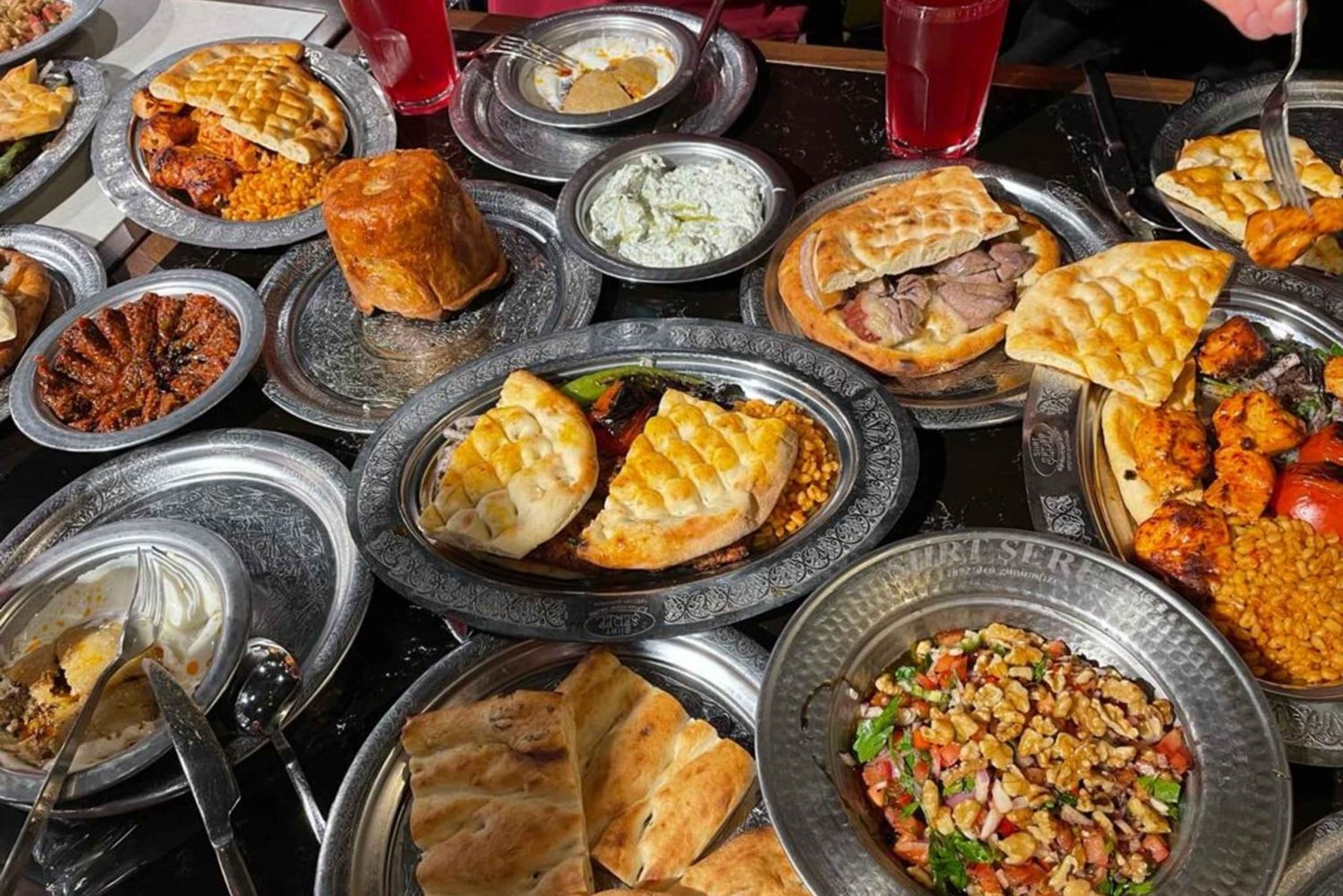 Istanbul: Traditional Turkish Dinner and Dervish Experience