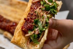 Istanbul: Traditional Turkish Dinner and Dervish Experience