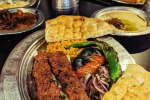 Istanbul: Traditional Turkish Dinner and Dervish Experience