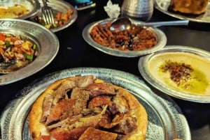 Istanbul: Traditional Turkish Dinner and Dervish Experience