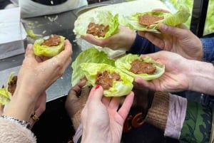 Istanbul: Traditional Turkish Dinner and Dervish Experience