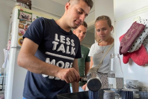 Istanbul: Turkish Coffee Workshop & Tasting in a Local Home