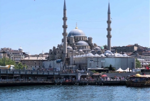 Istanbul: Kadikoy Food Tour with 12+ Delicacies Tastings