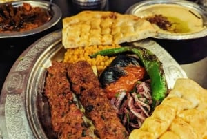 Istanbul: Turkish Food Night and Rooftop Experience