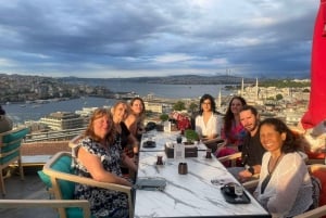 Istanbul: Turkish Food Night and Rooftop Experience