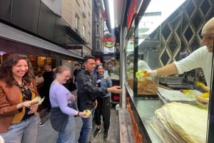 Istanbul: Turkish Food Night and Rooftop Experience