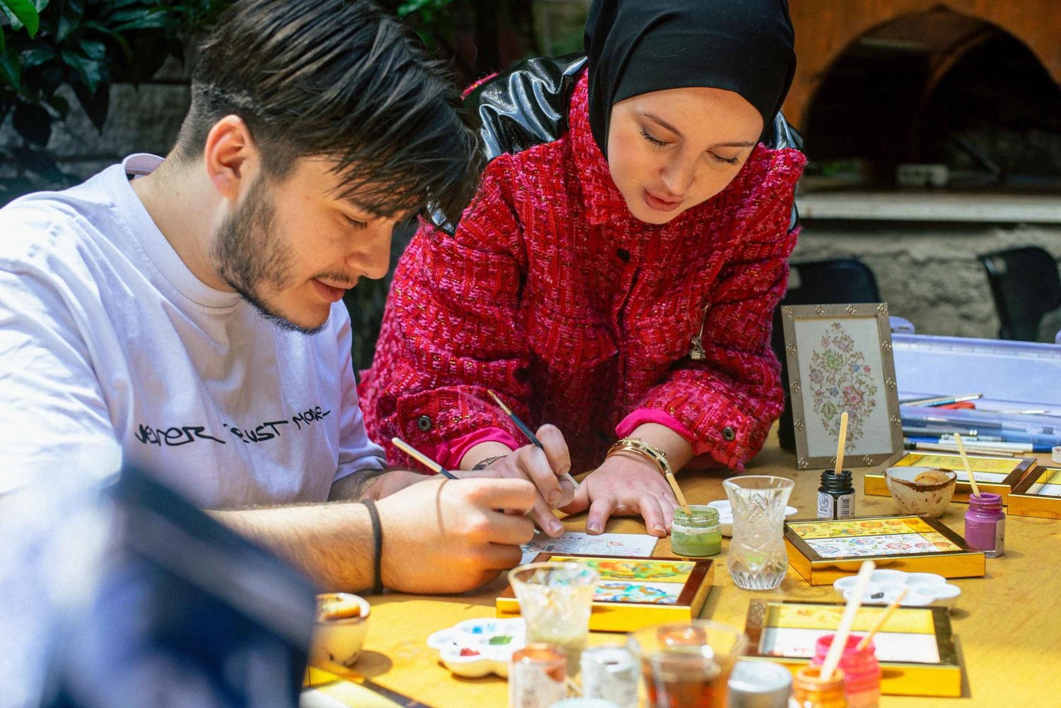 Istanbul: Turkish Illumination Art Workshop With a Master