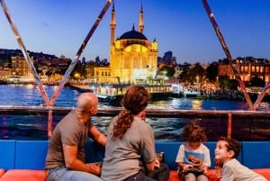 Istanbul: Turkish Night Bosphorus Cruise with Private Table