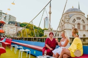 Istanbul: Turkish Night Bosphorus Cruise with Private Table