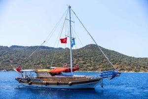 Kas: Limanagzi Beach & Island-Hopping Boat Tour with Lunch