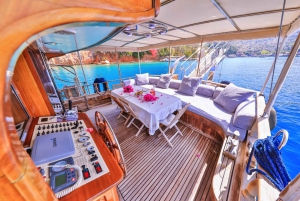 Kas: Limanagzi Beach & Island-Hopping Boat Tour with Lunch