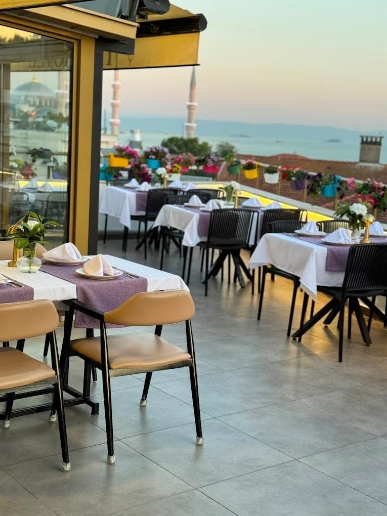 KSR Cesme Fish Kebab & Terrace Restaurant