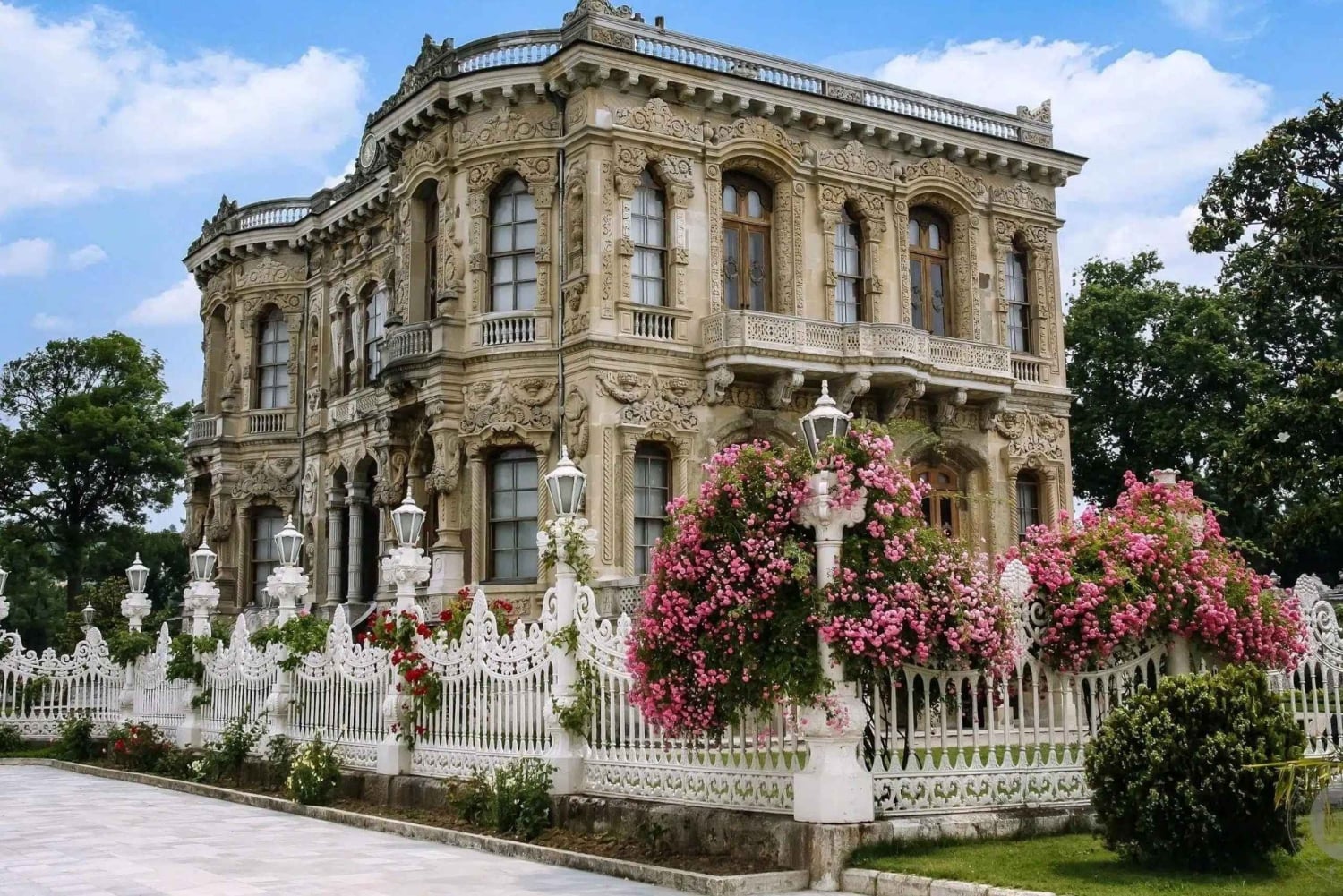 Kucuksu Pavilion Skip-the-Line Ticket with Audio Guide