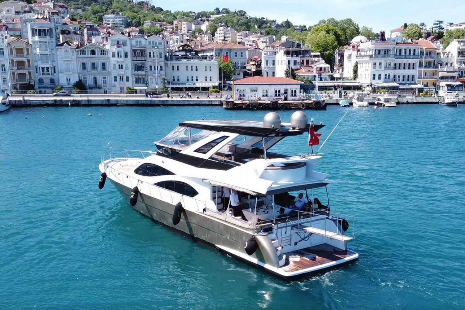 Luxury Private Yacht Rental