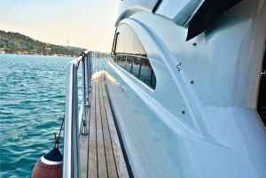 Luxury Private Yacht Rental