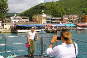 Morning Bosphorus Cruise with Topkapi Palace & Grand Bazaar