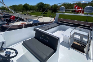 Private Bosphorus Yacht Tour Istanbul