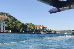 Private Bosphorus Yacht Tour Istanbul