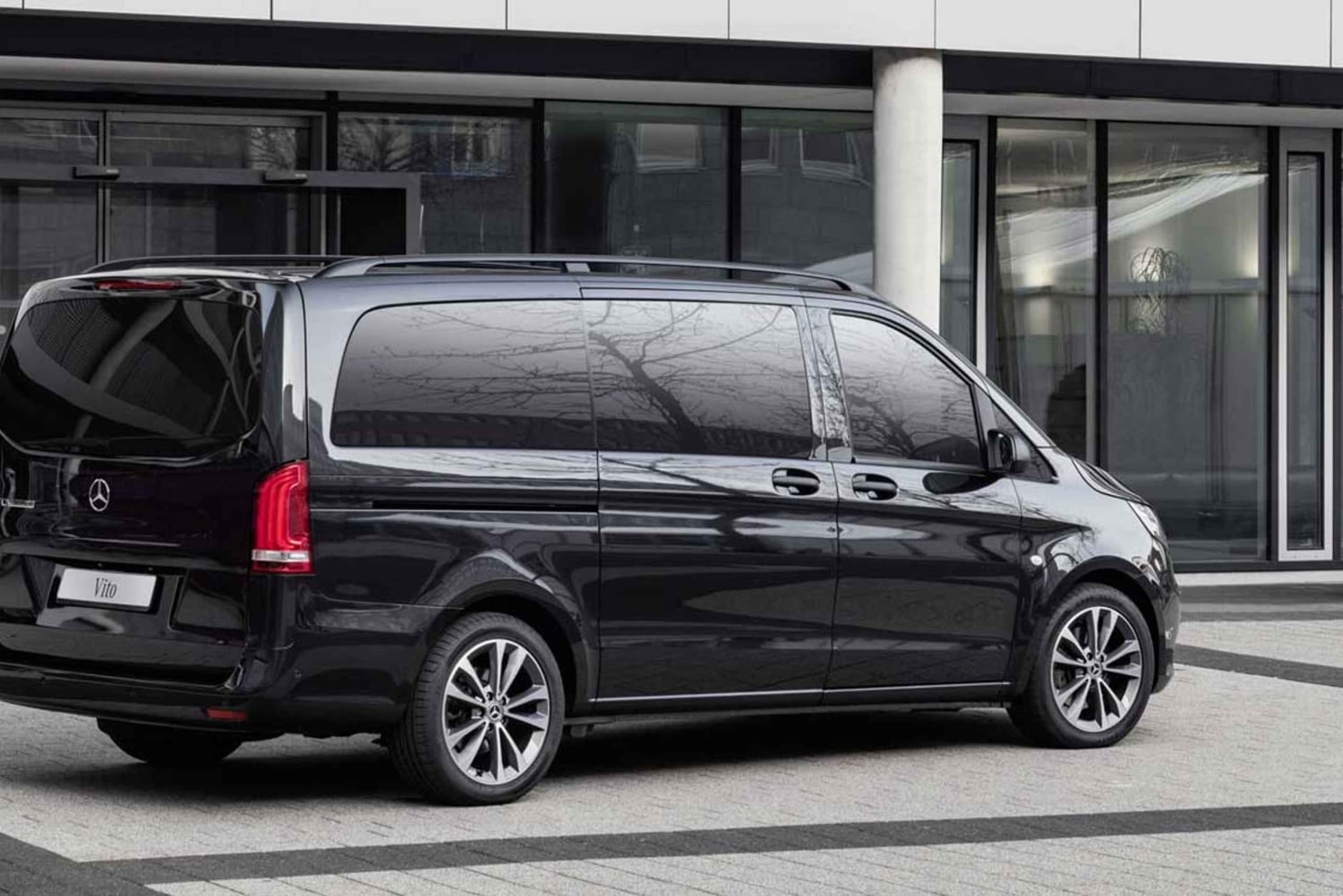 Private Istanbul Sabiha Gokcen Airport (SAW) Transfer