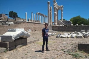 Private Pergamon Day Tour from Istanbul by Plane