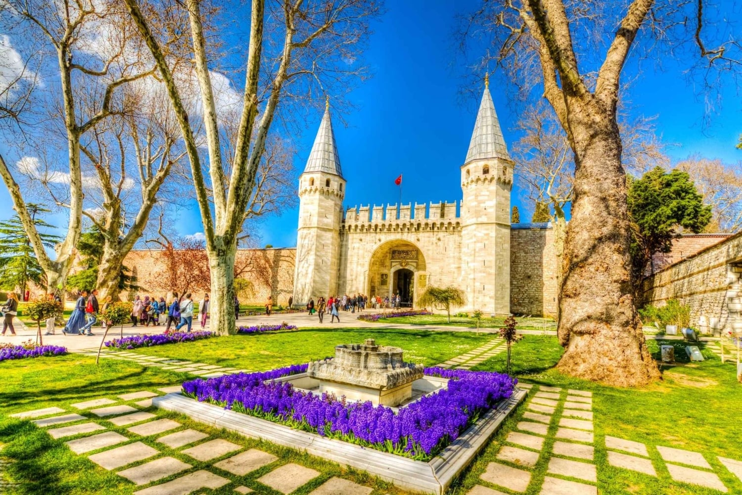 Topkapi Palace and Harem Istanbul Fast-Track Tickets, Tour