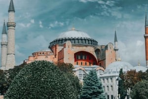 Topkapi Palace, Dolmabahce Palace, Hagia Sophia Combo Ticket