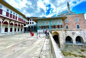 Topkapi Palace&Harem-Guided Tour-Skip lines- All tickets inc