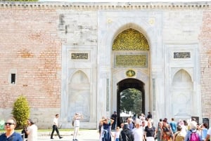 Topkapi Palace, Harem, & Hagia Irene Entry Ticket and Audio