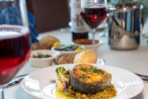 Istanbul Bosphorus Dinner Cruise Tour - Private Table