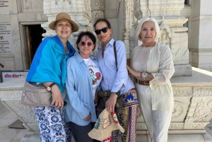 10-dages privat luksus Golden Triangle med Khajuraho Varanasi