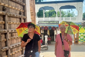 カジュラホ バラナシとの 10 日間のプライベート ラグジュアリー ゴールデン トライアングル