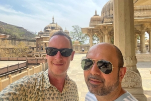 デリーからアーグラ、ジャイプールへの 2 日間のゴールデン トライアングル ツアー