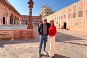 2-Day Jaipur Heritage Tour with Samode Palace & Village