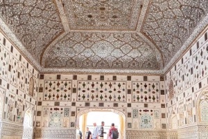2-Day Jaipur Heritage Tour with Samode Palace & Village