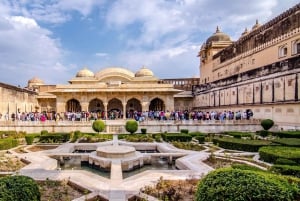 2-Day Jaipur Tour from Delhi: Palaces, Forts & Culture