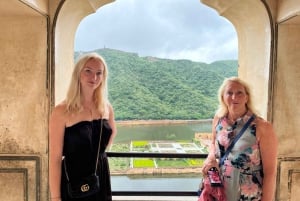Excursão de luxo de 3 dias ao Triângulo Dourado saindo de Deli em carro particular