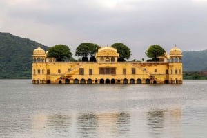 3 Days Luxury Golden Triangle Tour With Private Transfer