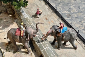 Tour privato di lusso di 4 giorni nel Triangolo d'Oro Agra Jaipur Delhi