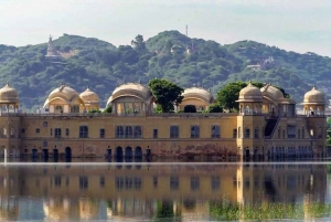 5 Nights 6 Days Golden Triangle India Tour with Ranthambore