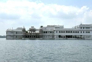 5Night 6Day Private Golden Triangle Tour With Jhalana Safari