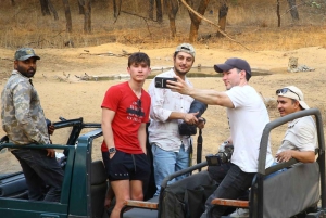 5 yötä 6 päivää yksityinen Kultaisen kolmion kiertomatka Jhalana-safarilla